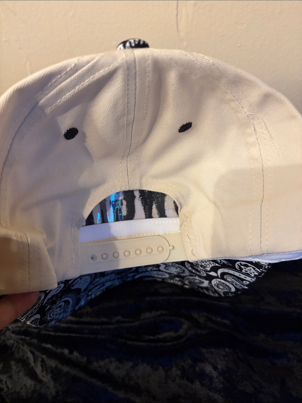 NWT cap - Picture 3 of 3